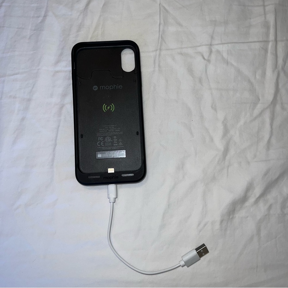 Mophie Black Charging iPhone 10 case